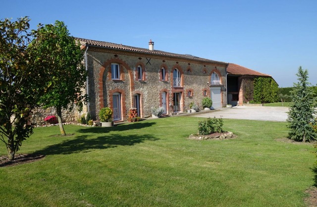 T2 in the countryside 30min from TOULOUSE jacuzzi/spa