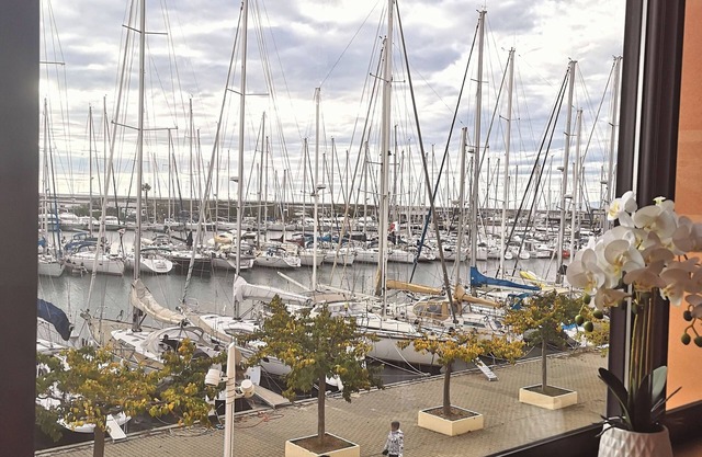 T2 - Panoramic view harbor - calm - secure parking