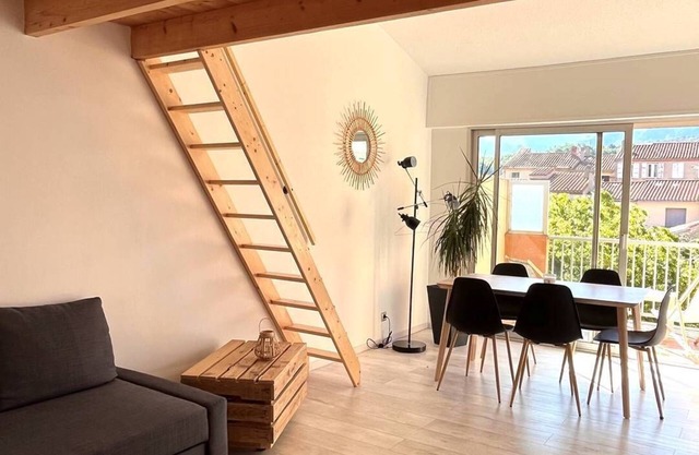 T2 Traversant Renove Avec Terrasses ET Place DE Parking Privative