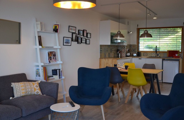⭐️⭐️⭐️ T3 apartment - superb lake view, close to the center, thermal baths, pier