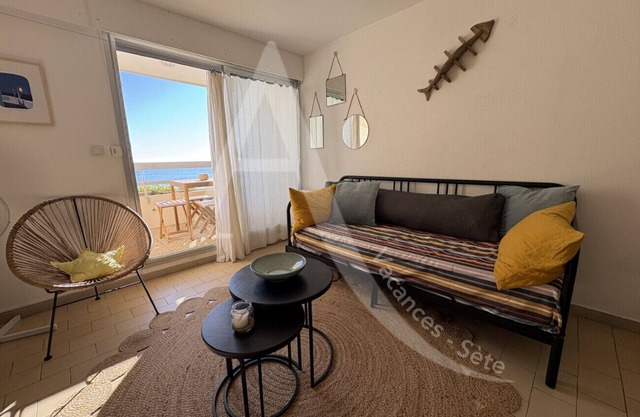 T3 moderne, vue mer - parking