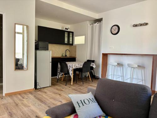 T3 rénové climatisé Centre historique de Perpignan quartier Castillet