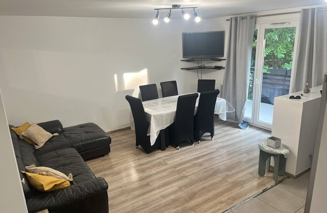 T4 15 min from Notre-Dame by RER C - 3 bedrooms.