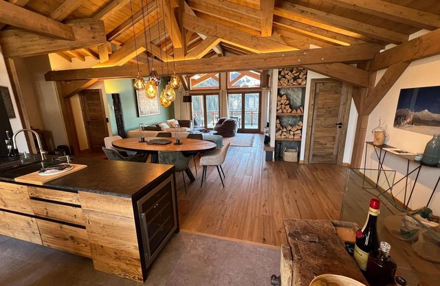 T4 spacieux avec cheminée