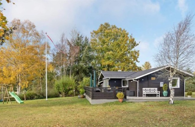 "Tadej" - from the sea by Interhome