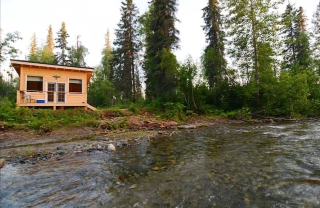 Talkeetna Sliver Cabin at Montana Creek & Sauna