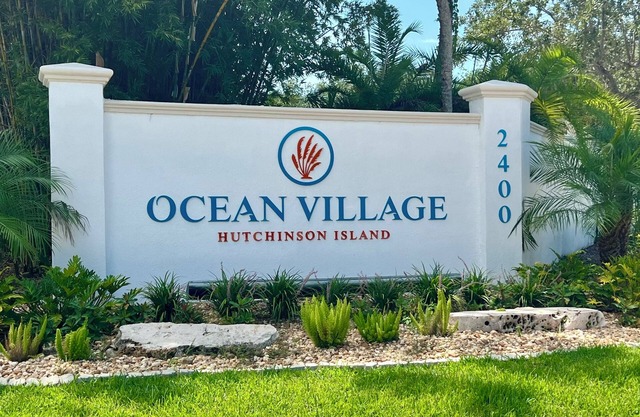 Tasteful and Accomodating One Bedroom/One Bathroom Ocean Village Condo!