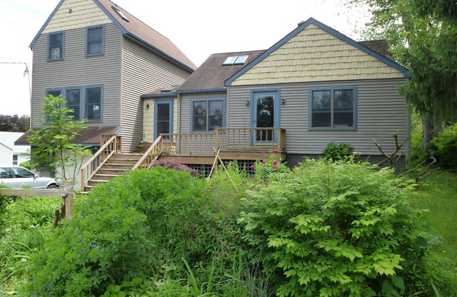 Taughannock rental - right side