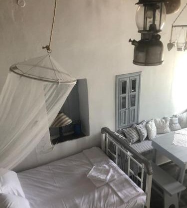 TaVLaDo Cycladic house