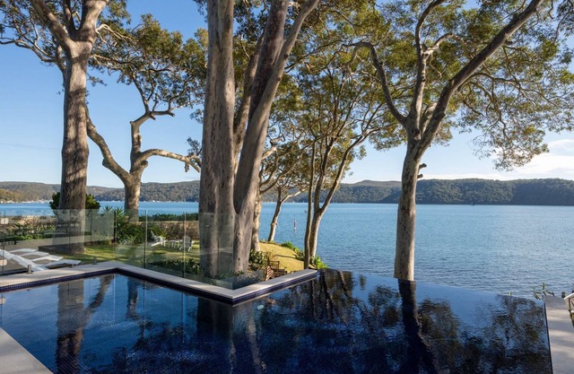 Taylors Point House by TCC