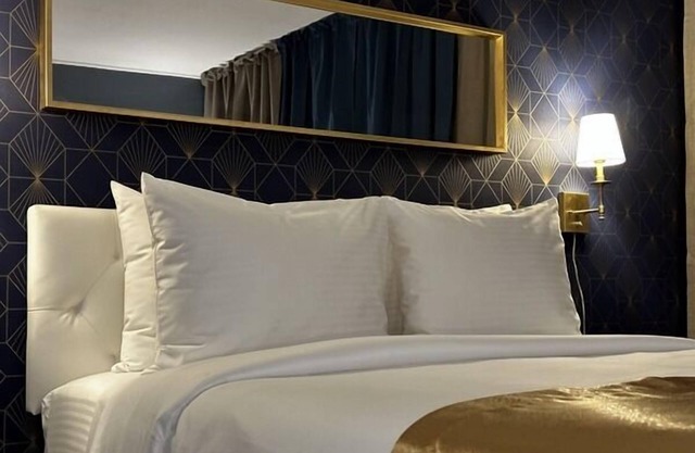 TB Hotel Downtown-Miami Superior Queen Room