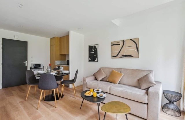 TBS 166 - Cozy nest with a refined design