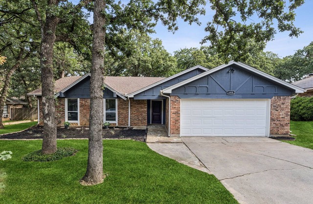 TCH -Comfy 3bd/2ba home in Fort Worth w/Workspace