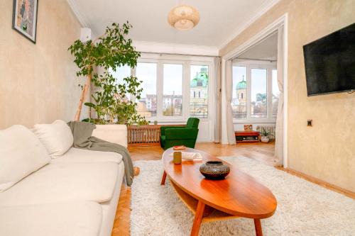 TERRA Design - Award-Winning Apartment - by Flat Manager