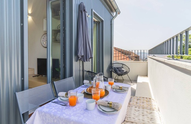 Terrace Pool Apartment Oporto by LovelyStay