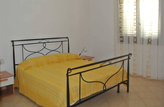 Terraced house Teti