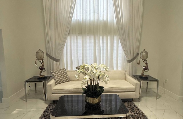 Terrific 4-bedroom house with AC in Miami Lakes