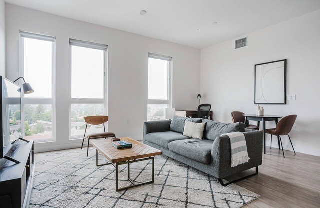 Terrific Pasadena 1BR w/Gym & Elev, nr Dining & Movies, by Blueground