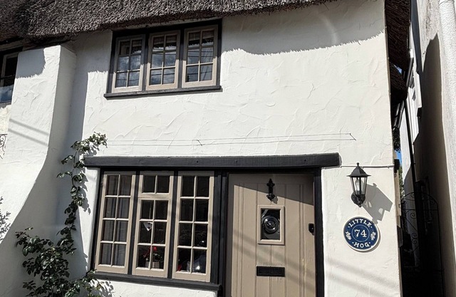 Thatch Cottage in Seaton, Devon