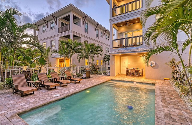 The Abalone | Luxury Pet Friendly Home, 2 Heated Pools, Ping Pong Tables Steps to Beach!
