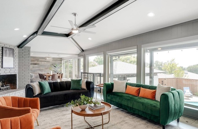 The Alamo Abode | Lake View, Pool, Newly Renovated