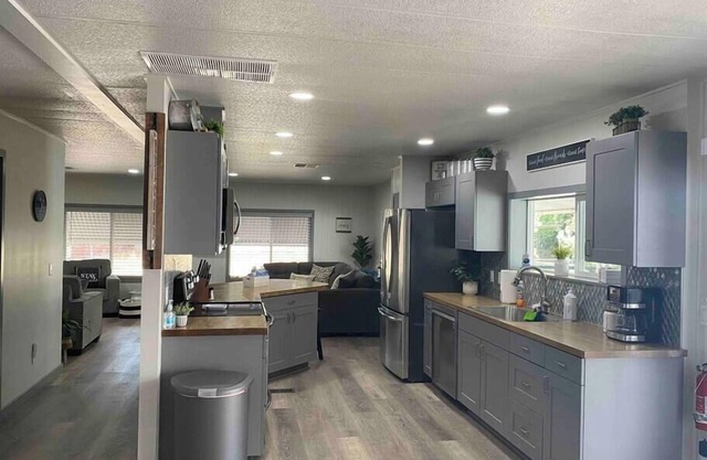 The Angler-A Spacious & Comfortable Lake Getaway