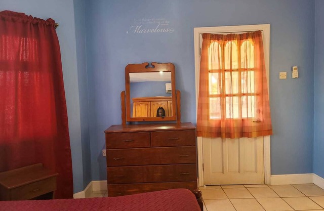 The Apartment is walking distance to superb beeches , Marinas, Bars Restaurant.
