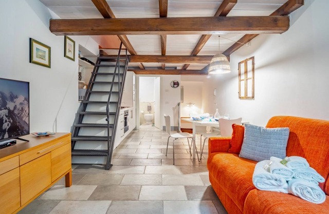 The Arcolan Cottage! Your Medieval Getaway x4