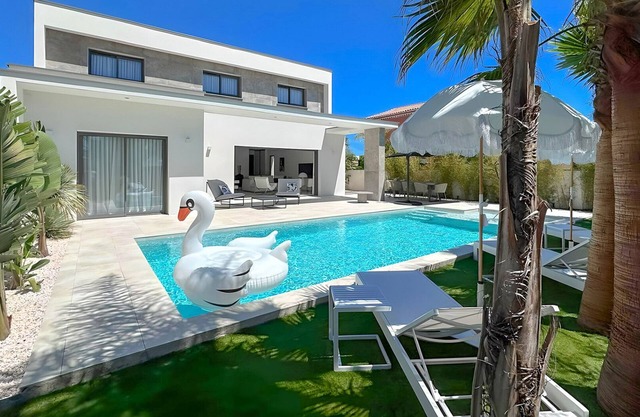 THE BEACH HOUSE