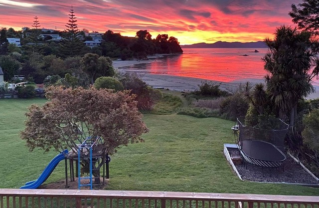 The Beachfront Playground @ Kaiteriteri