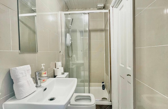 The Beacon Loft/Modern 1BR Downtown Apartment