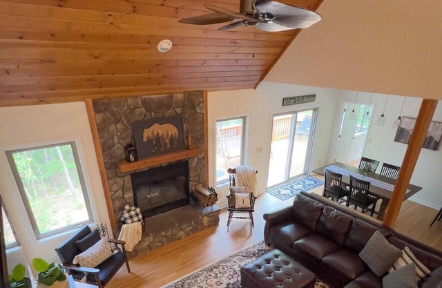 The Bear’s Den at Wintergreen- 4 bedroom