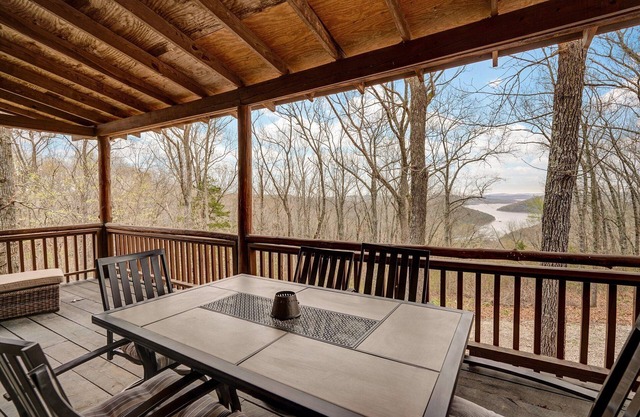 The Big Cabins w/Lake View, The Big Cabin
