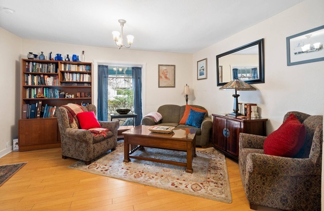 The Blue Moon House has 5 bedrooms, each with a private bath, plus kitchen, dining and living area.