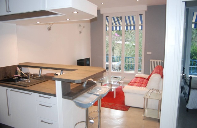 The campaign in the city and 2 from the sea - modern 2 p - residential area