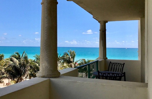 The Carlisle on the Ocean studio unit is your place! RECENTLY REMODELED!