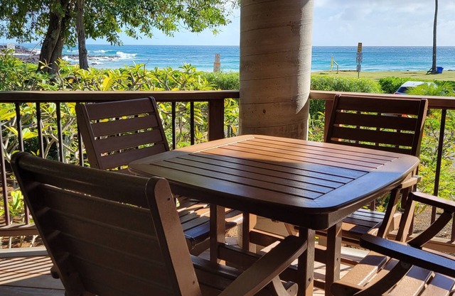 The Catbird Seat -Closest Vacation Home To Poipu Beach - 100 Ft Away! Pool!