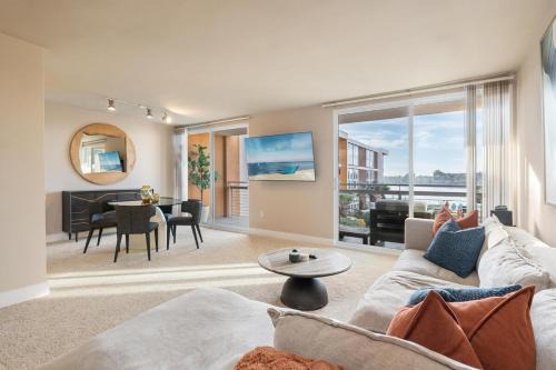 The Citrine Suite - Water View Large Condo 2BR Marina