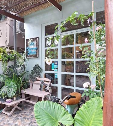 The Commonroom CNX
