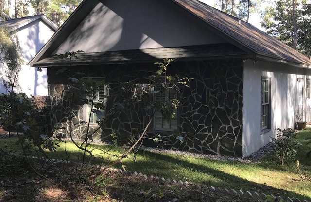 The Cottage at Olive Creek - Booking now!