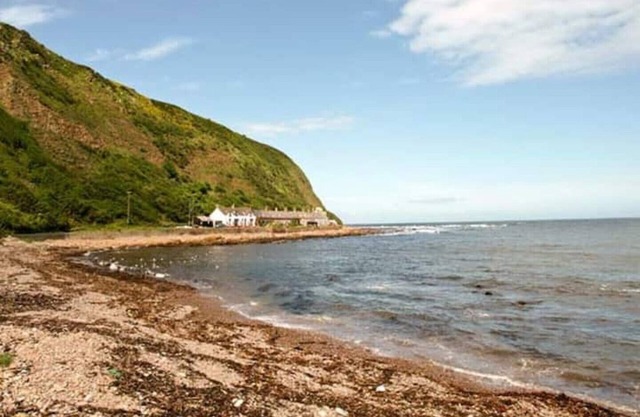 The Cottage By The Sea,Scotland.nCosy and Comfortable in a Spectacular Location!
