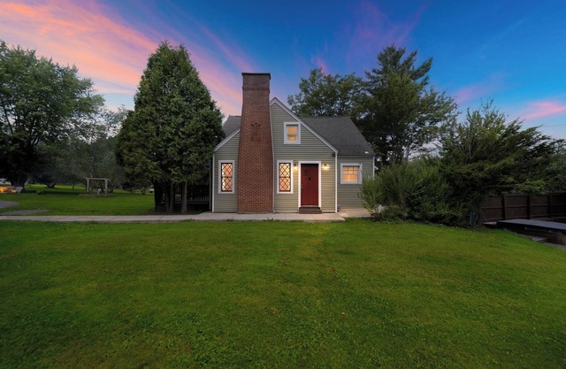 The Cottage House - Pool & Hot Tub