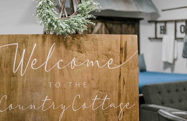 The Country Cottage - Unit B - Located off I-40