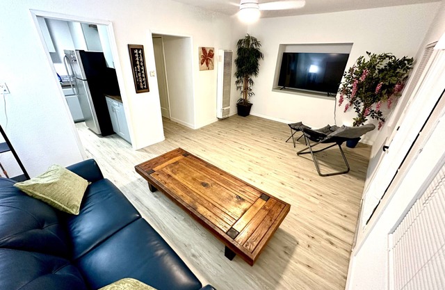 The Cozy Cali House
