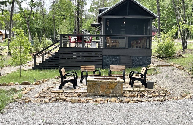 The Crossroads at The Retreat at Water's Edge