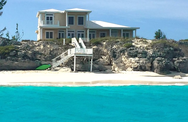 "The Cut Pearl" - Stunning Private Beachfront/Oceanfront Villa On Little Exuma