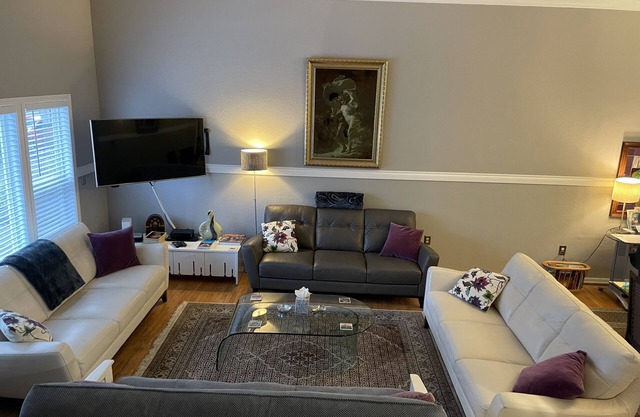 The Downtowner - Walking distance to Downtown Portland!