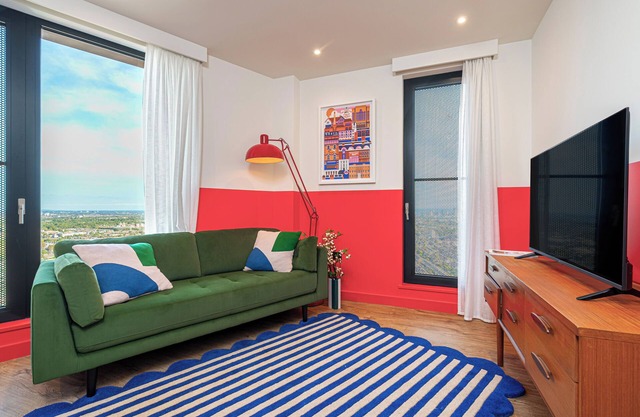 The Eades Natasha Landers 2 bed