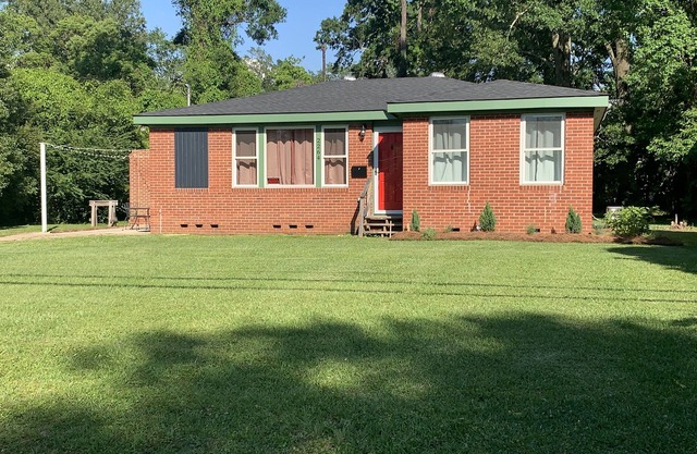 The Edinburgh Cottage