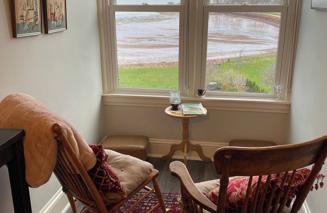 The Elinor Suite -Heritage property in Charlottetown - 1 of 3 suites 4.5 star